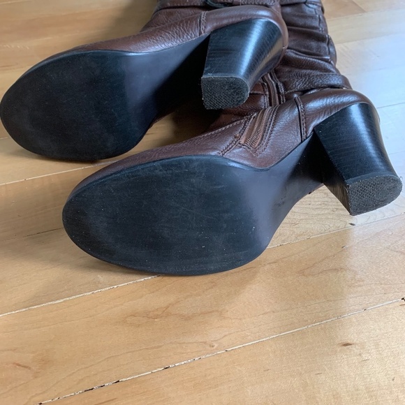 Brown Leather Steve Madden Boots Size 6 - Picture 3 of 6